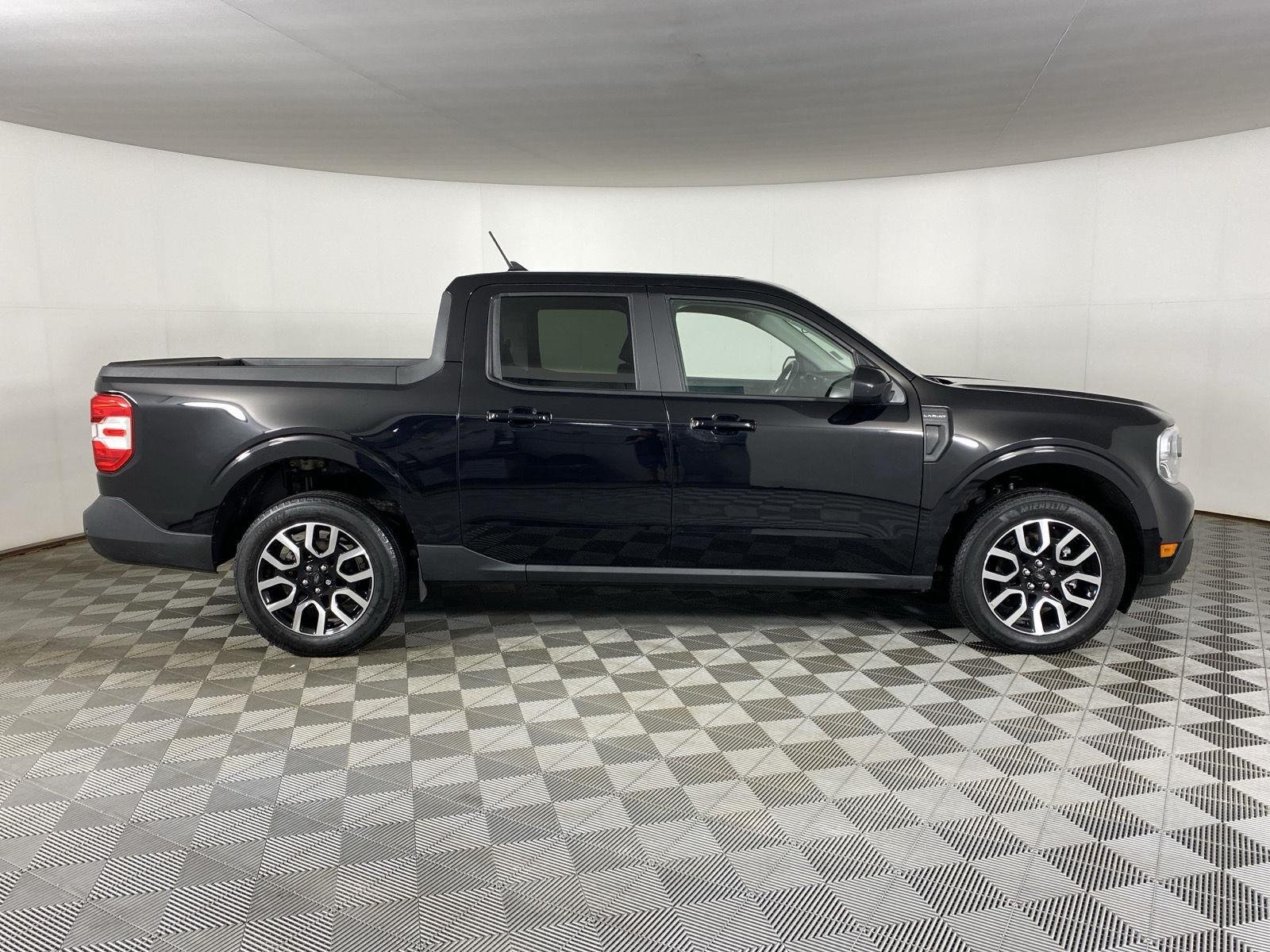Used 2024 Shadow Black Ford LARIAT image 9
