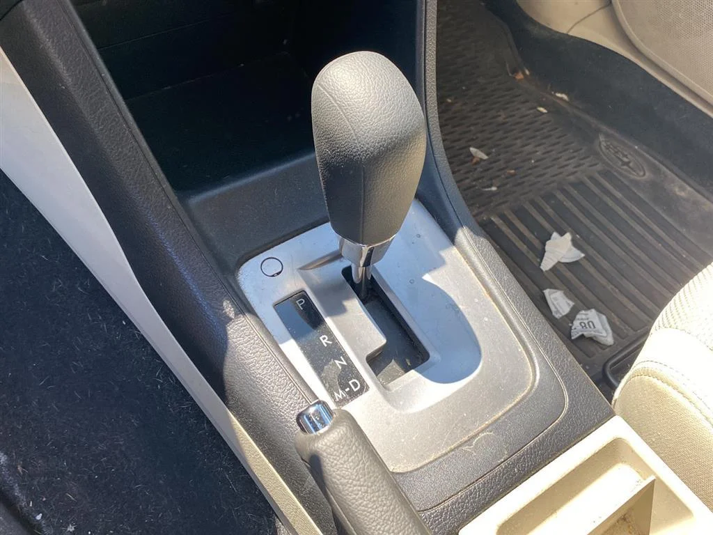 Used 2014 Satin White Pearl Subaru Premium image 15