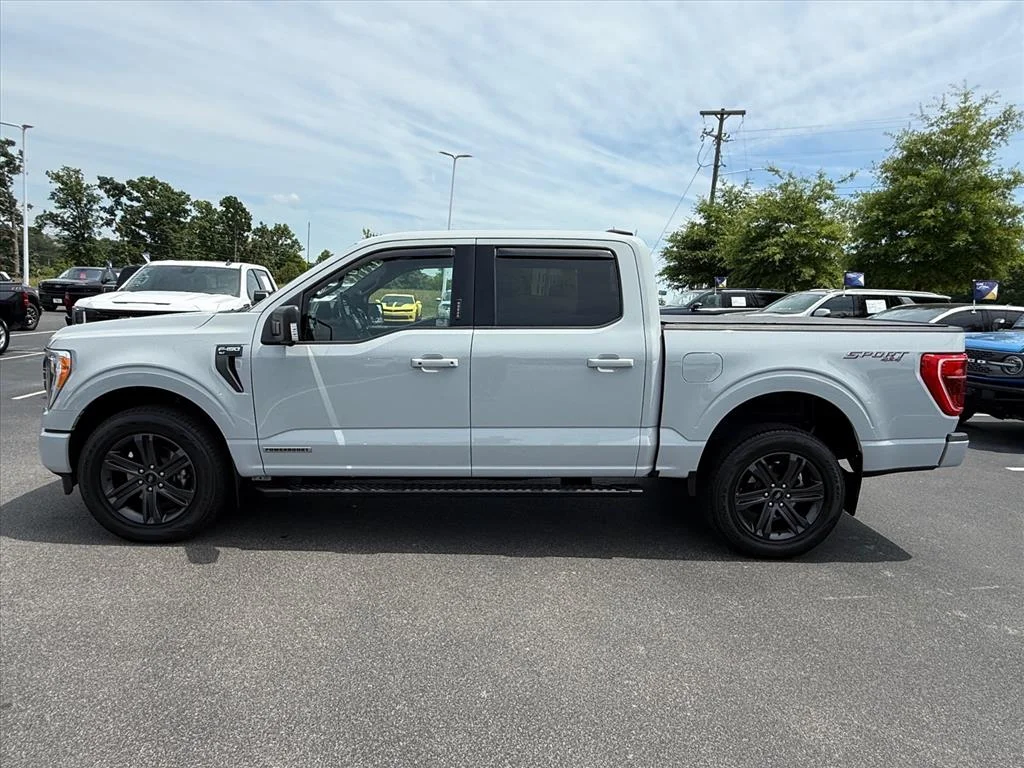 Certified Used 2023 White Ford XLT image 1