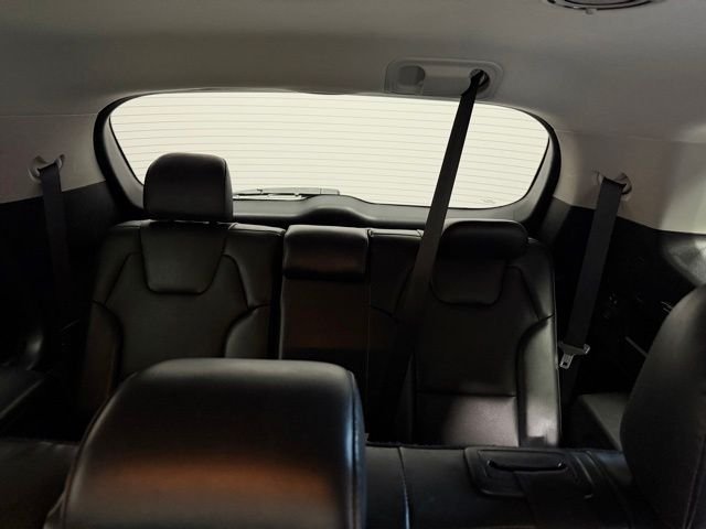 Used 2022 Sangria Red Kia LX image 21