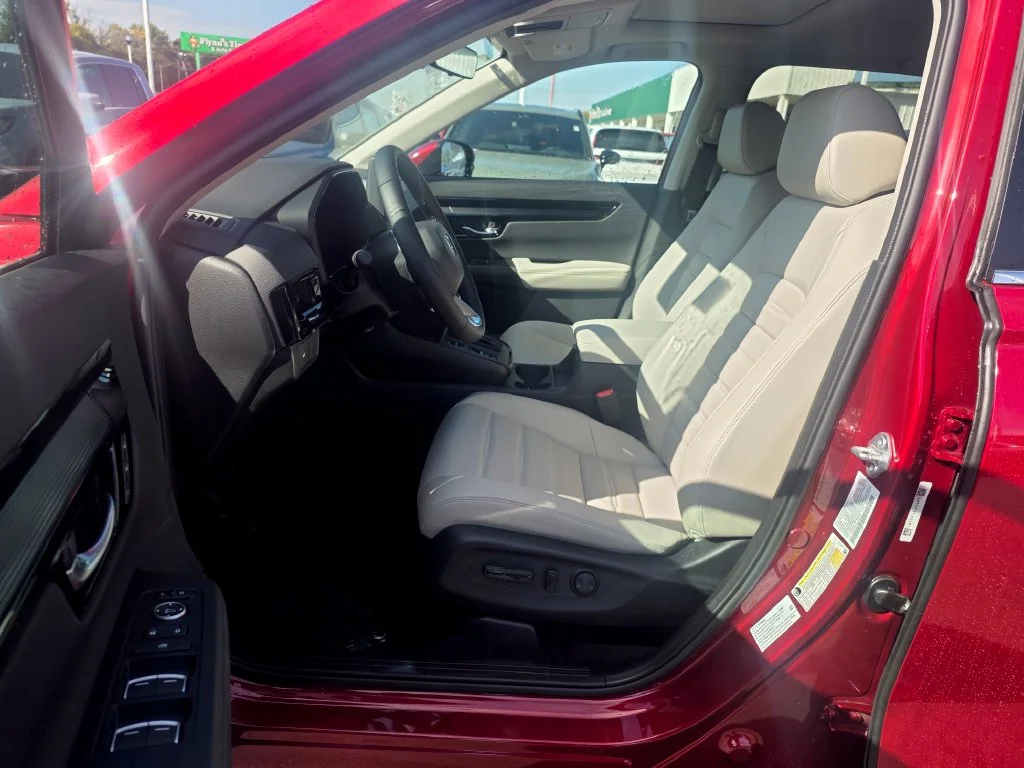 New 2027 Radiant Red Metallic Honda EX-L image 9