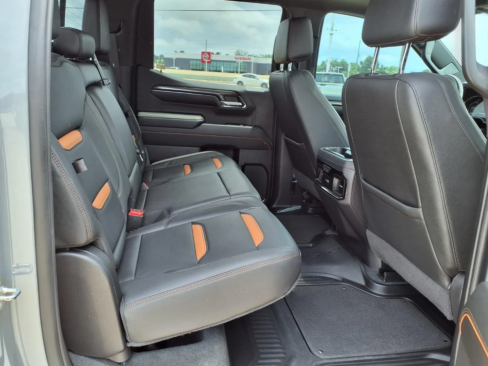 Used 2024 Gray GMC AT4 image 21