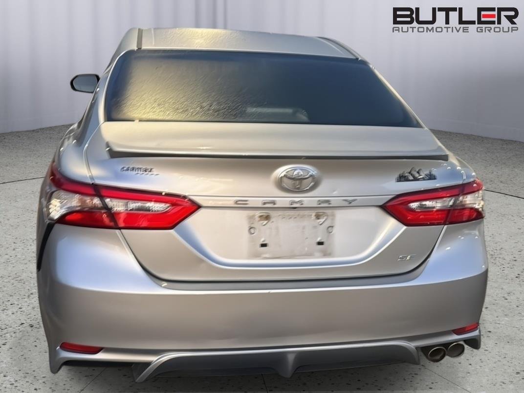 Used 2018 Celestial Silver Metallic Toyota SE image 7