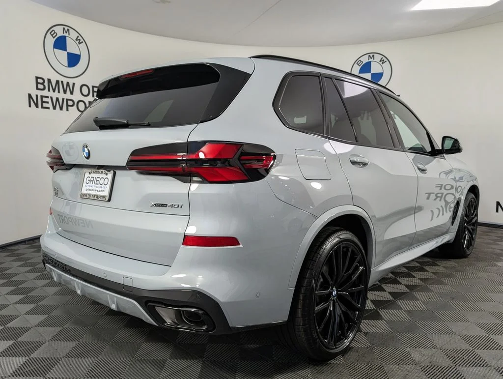 New 2026 Gray BMW xDrive40i image 6