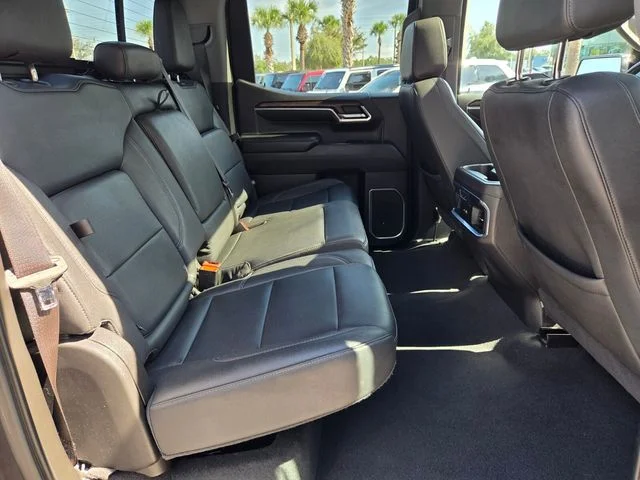 Used 2024 Silver GMC SLT Premium Plus image 16
