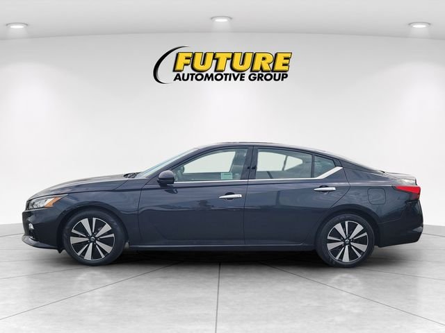 Used 2019 Blue Nissan 2.5 SV image 6
