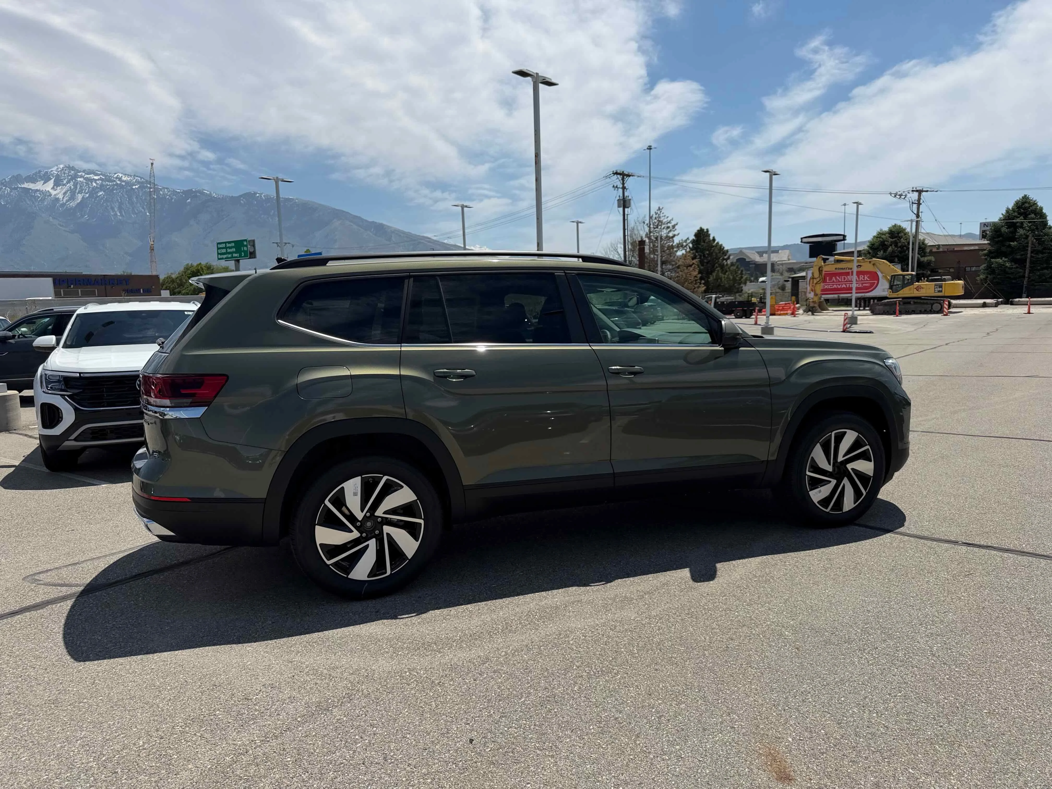 New 2026 Green Volkswagen 2.0T SE w/Technology image 8