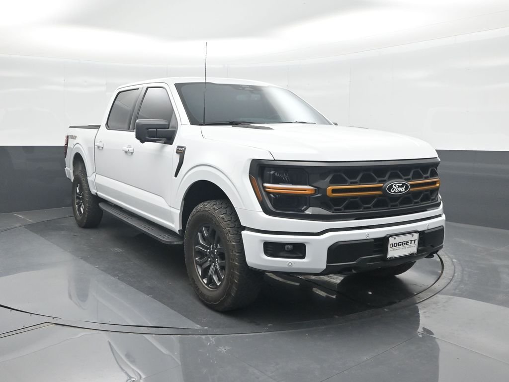 Used 2025 White Ford Tremor image 8