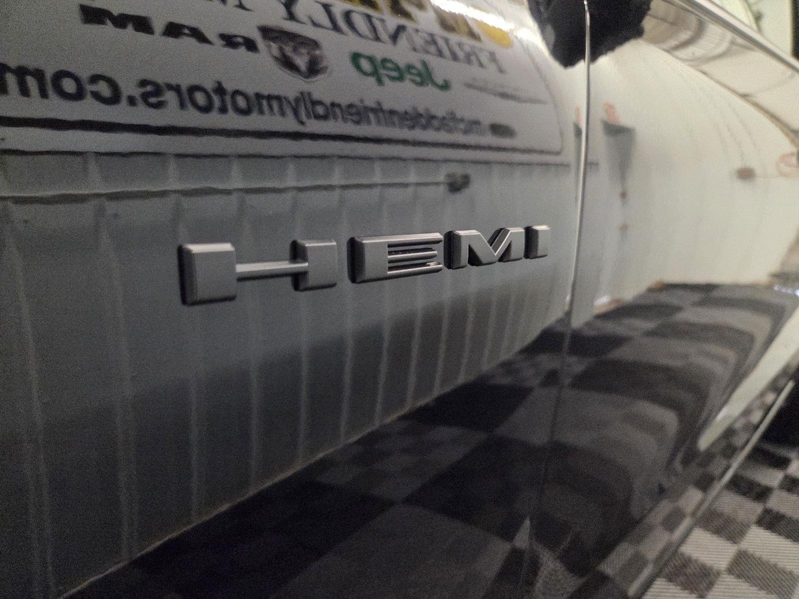 New 2026 Diamond Black Clear-Coat Exterior Paint Dodge GT Plus HEMI V8 image 47