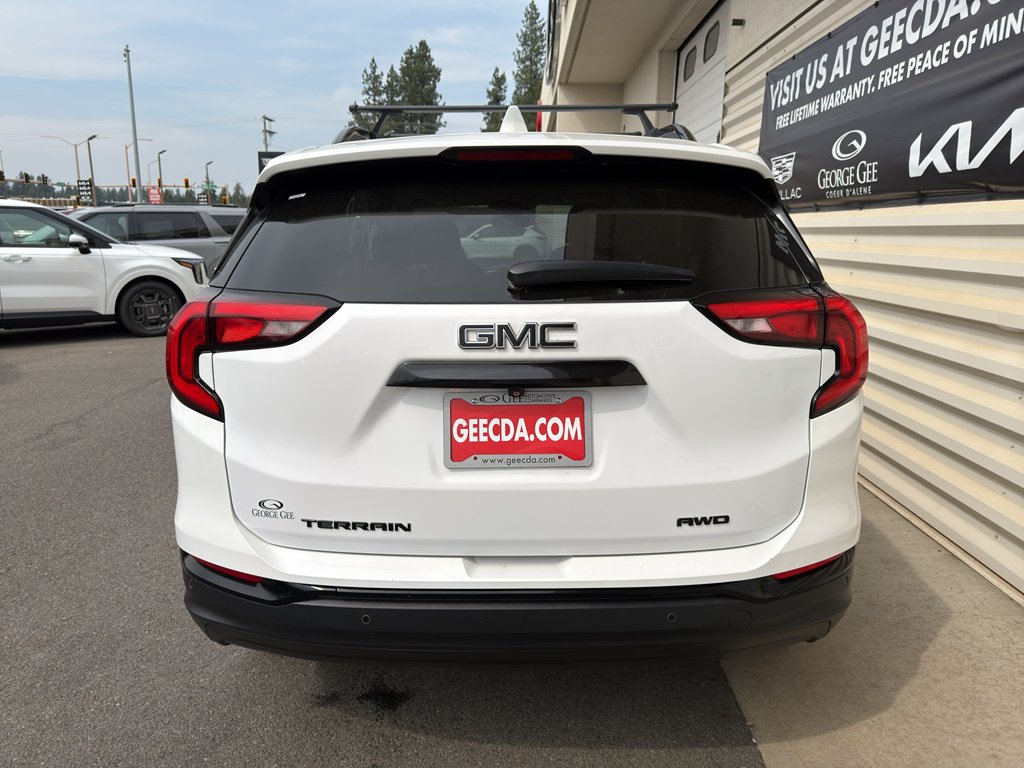 Used 2020 Summit White GMC SLE image 5