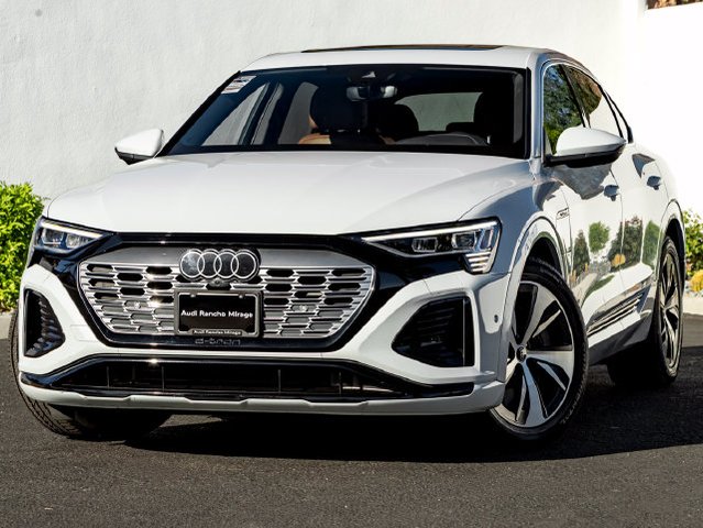 2024 Audi Q8 Sportback e-tron Premium Plus