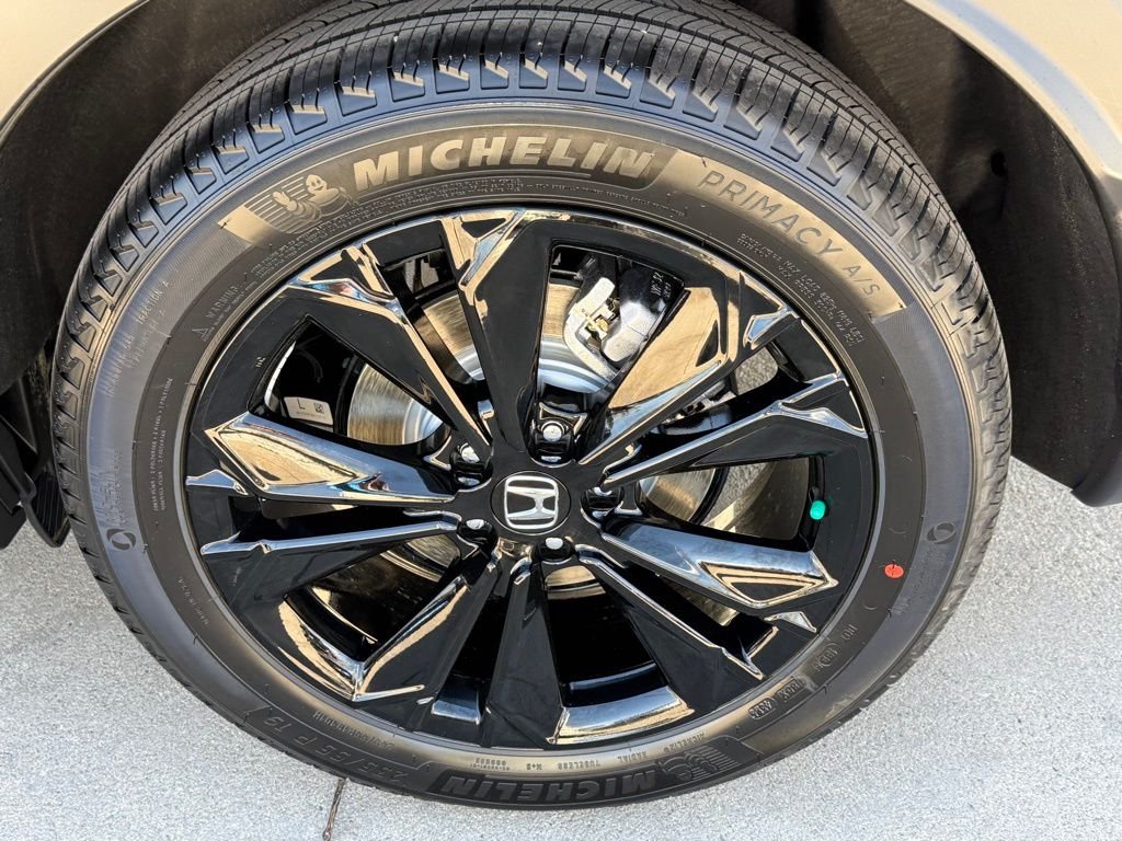 Certified Used 2026 Meteorite Gray Metallic Honda Sport Touring image 13