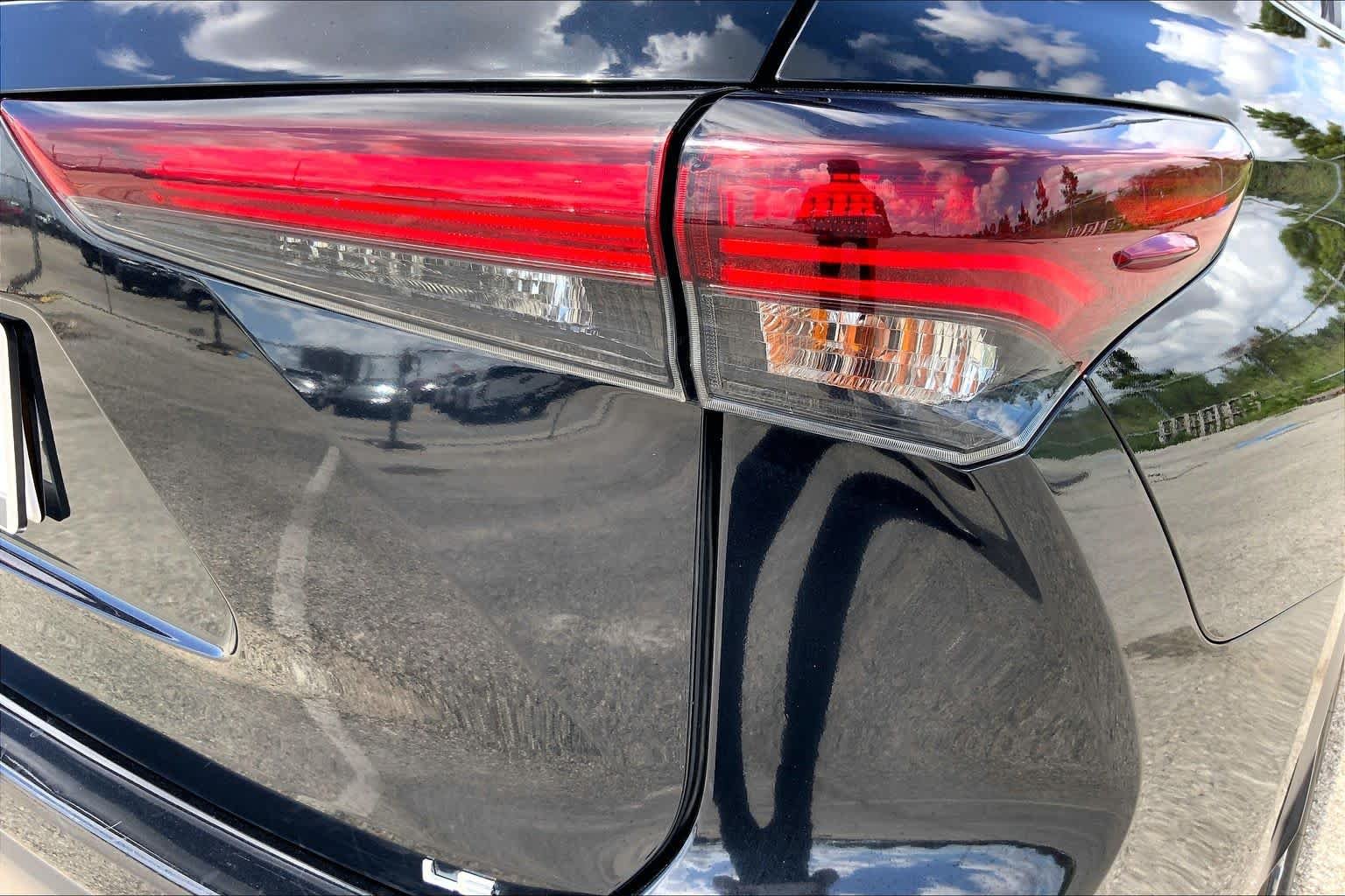 Used 2025 Midnight Black Metallic Toyota LE image 30