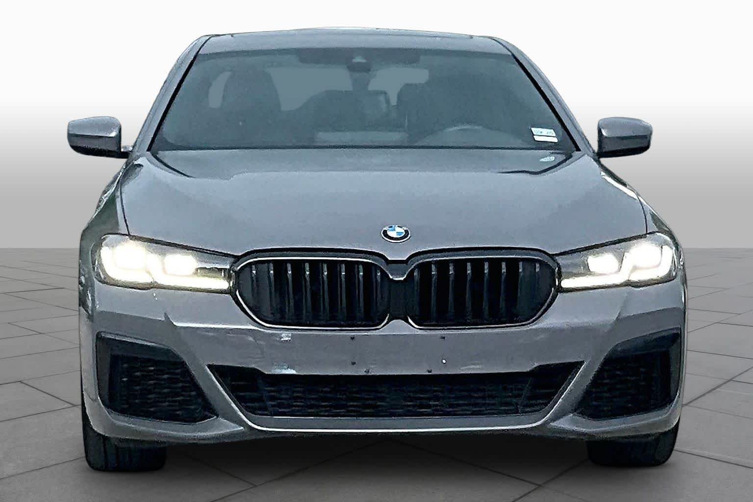 Used 2021 Bernina Grey Amber Effect Metallic BMW 540i image 3