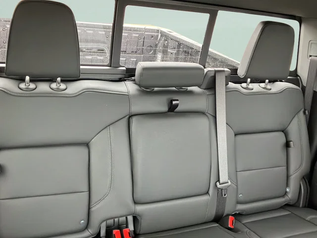 2026 GMC Sierra 1500 SLT - Photo 32