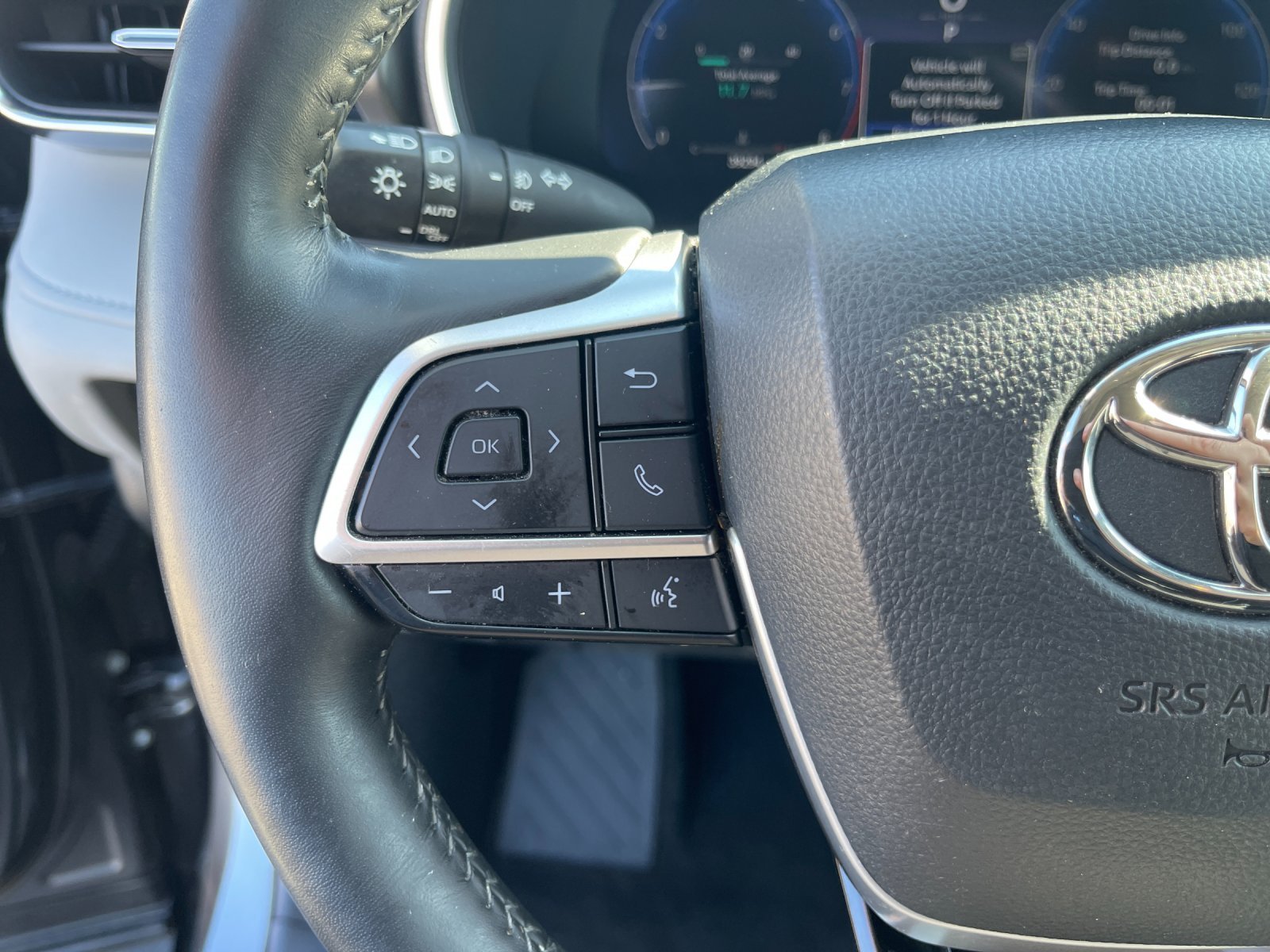 Used 2024 Gray Toyota Limited image 27