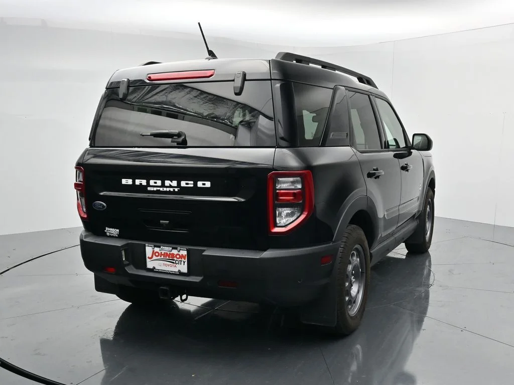 Used 2024 Black Ford Outer Banks image 5