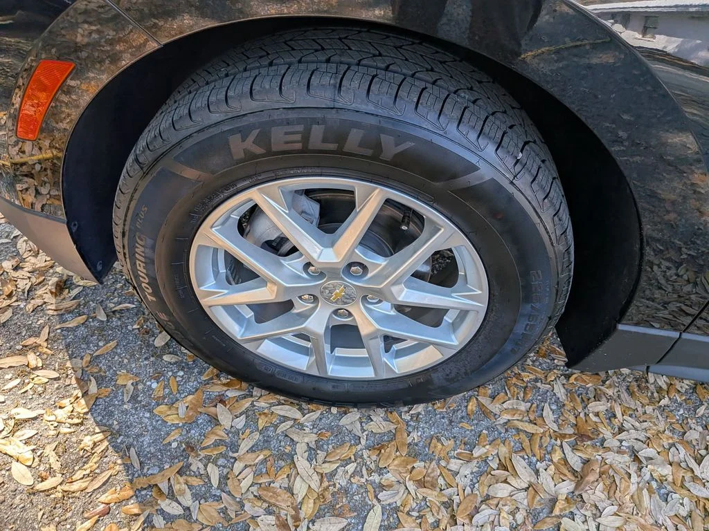 Used 2022 Black Chevrolet LS image 28