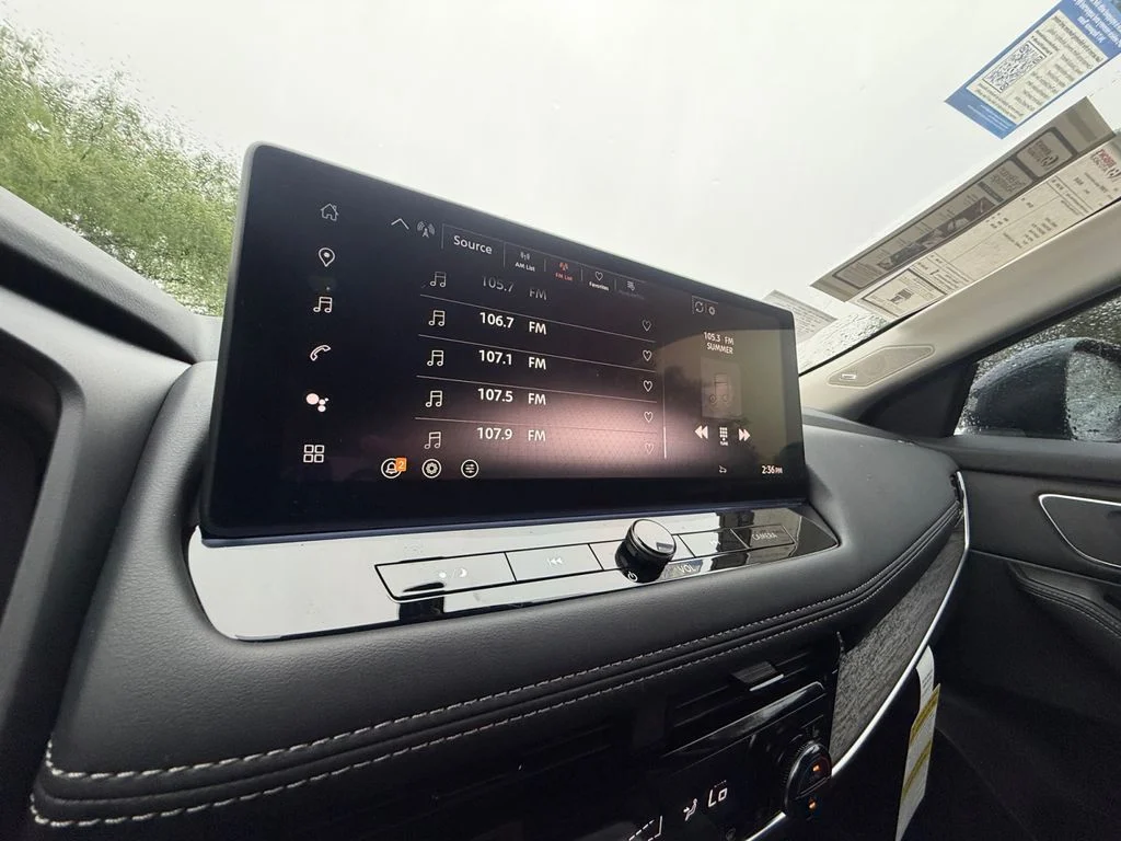 New 2026 Black Nissan Platinum image 21