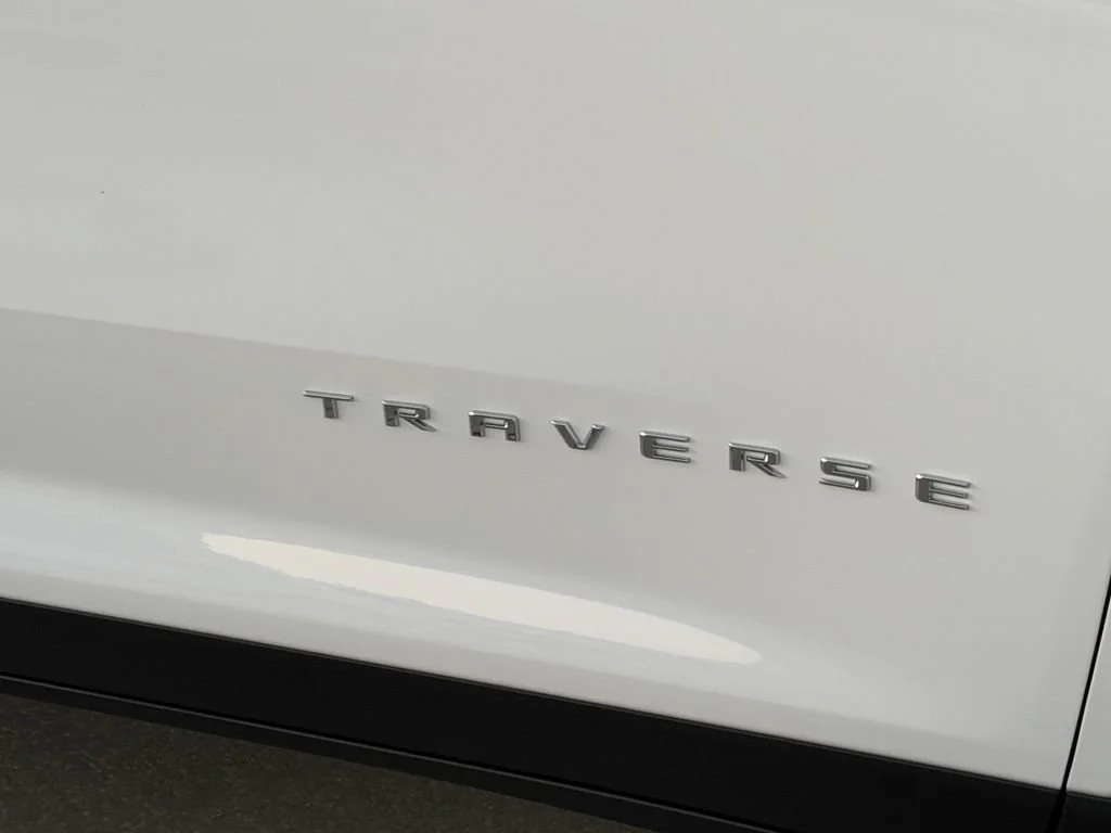 New 2027 Summit White Chevrolet LT image 10