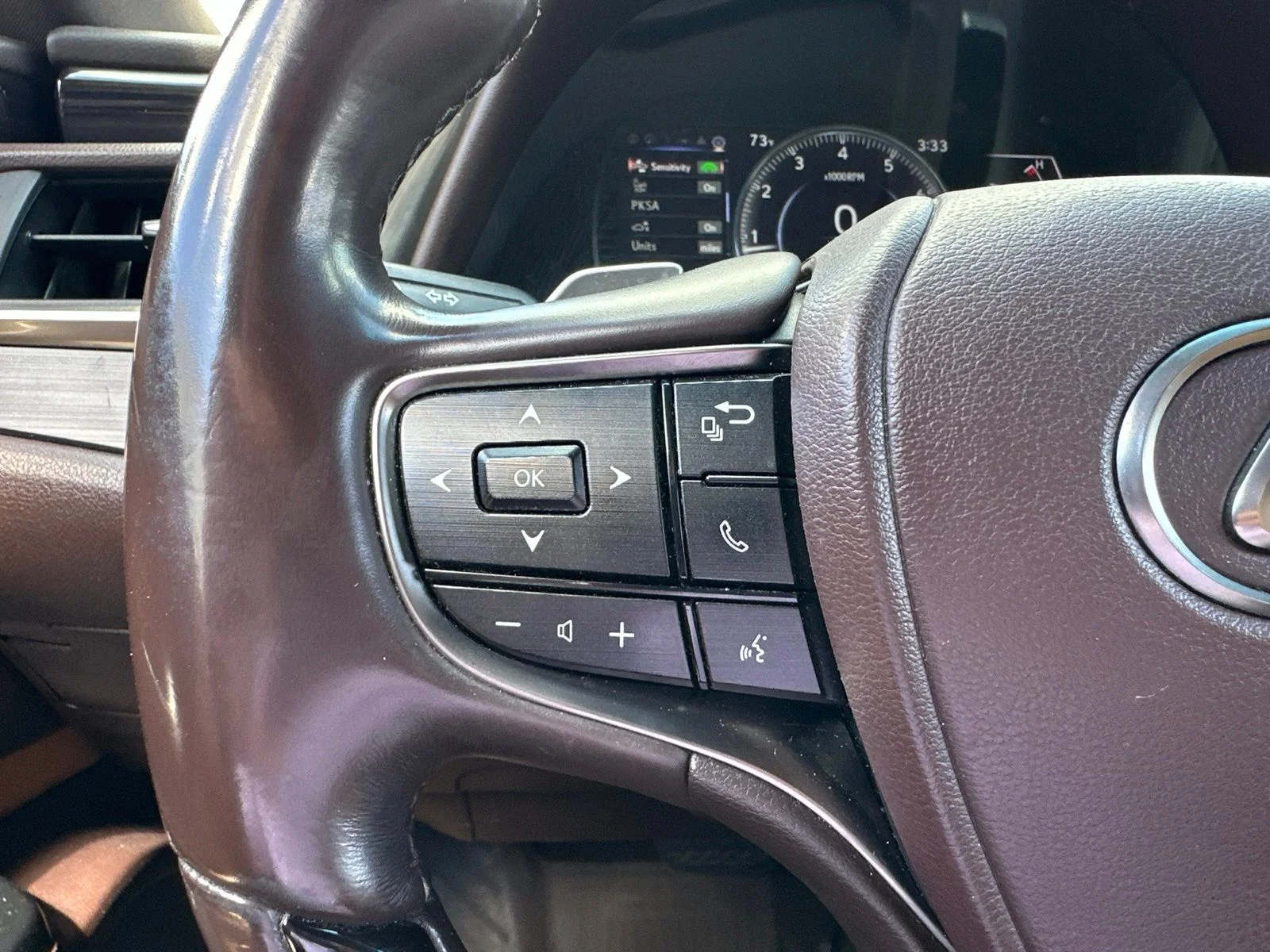 Used 2021 Black Lexus 250 image 18