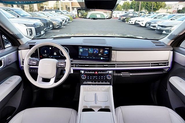 Used 2024 Green Hyundai Calligraphy image 21