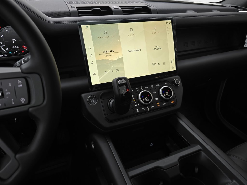 New 2026 Fuji White LAND ROVER X-Dynamic SE image 20