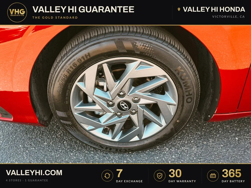 Used 2024 Red Hyundai SEL image 14