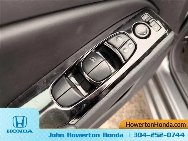 Used 2025 Gray Nissan 2.5 SR image 18