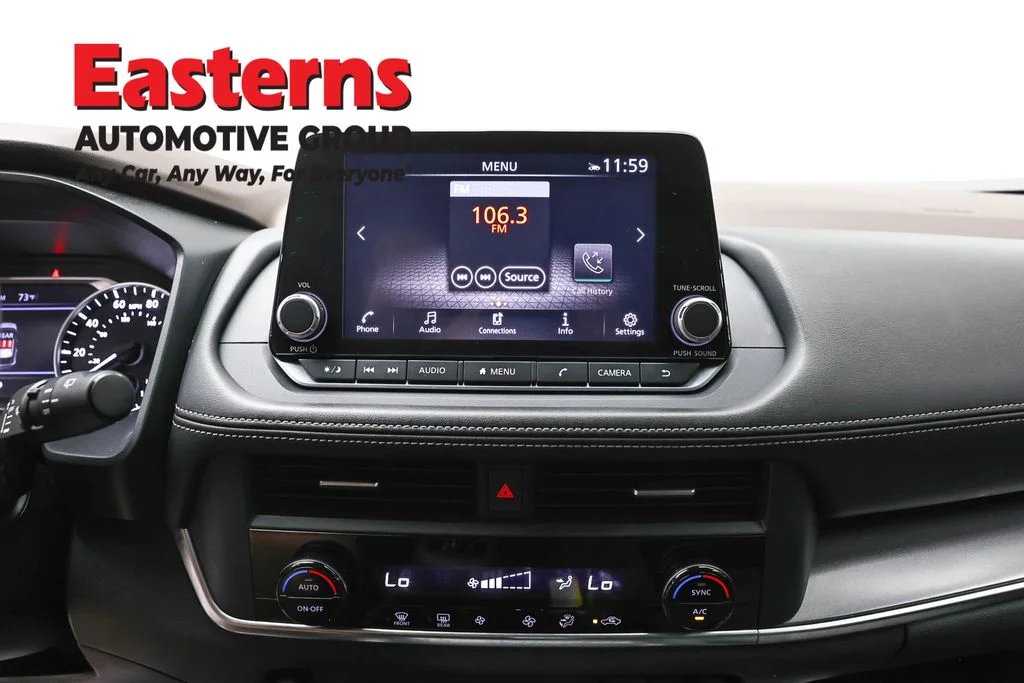 Used 2023 Blue Nissan SV image 11