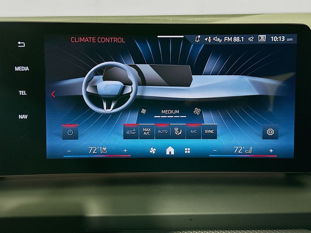 2025 BMW 2 Series M235 - Photo 15