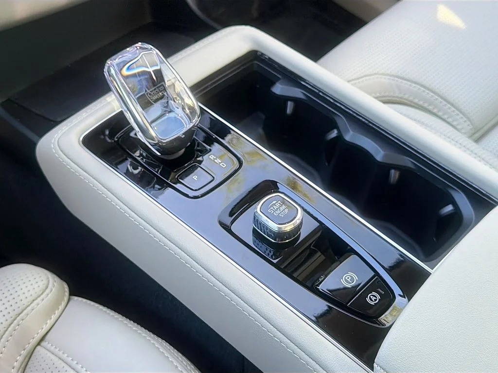 2026 Volvo XC90 Ultra - Photo 17
