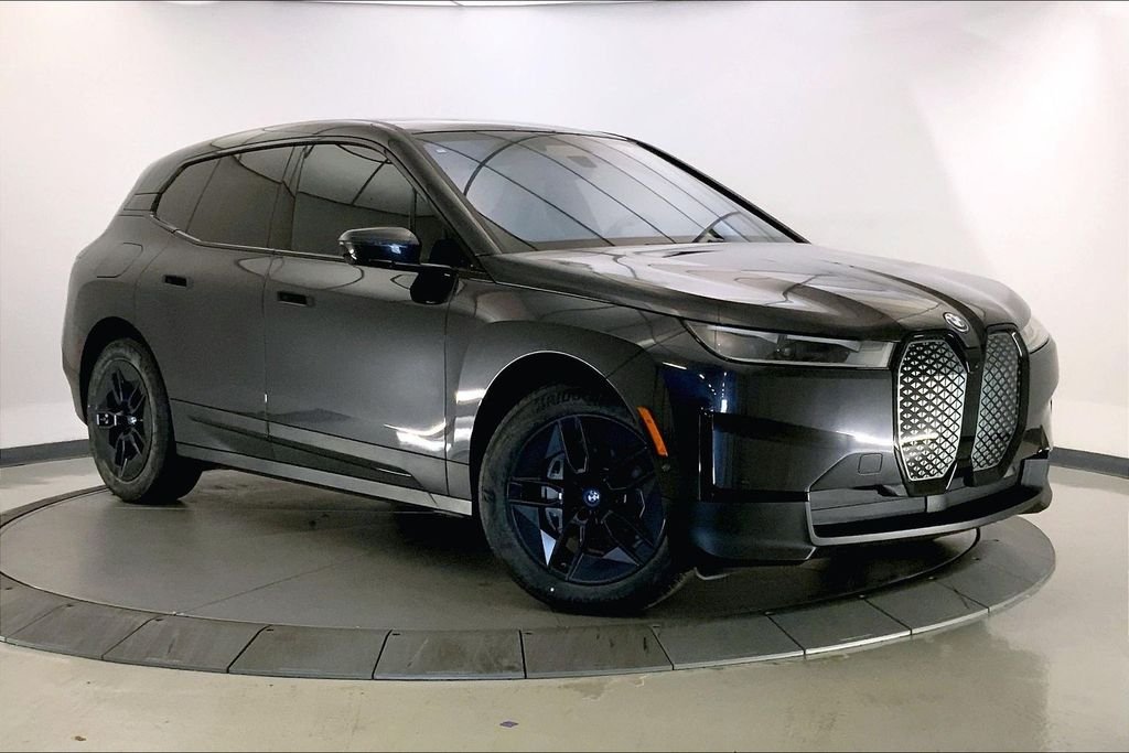 Used 2024 Dark Graphite Metallic BMW  image 1