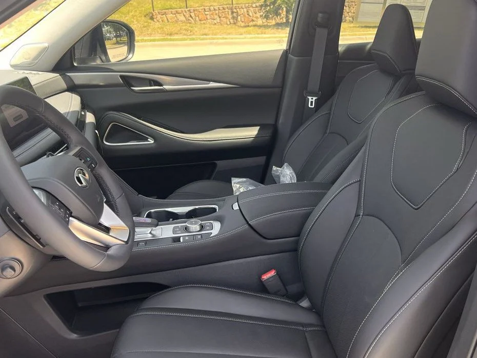 New 2027 MINERAL BLACK INFINITI Luxe AWD image 20