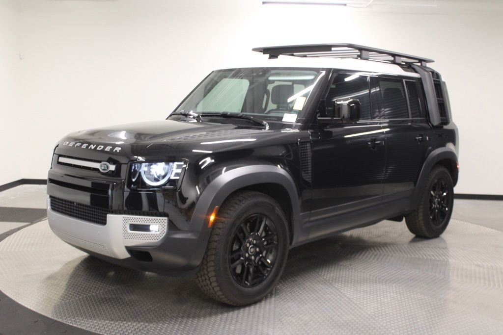 Used 2025 Black Land Rover S image 1