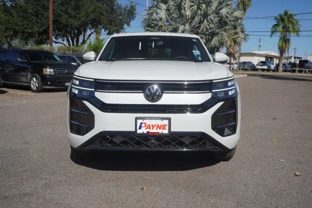 New 2027 Opal White Pearl Volkswagen 2.0T SEL image 2