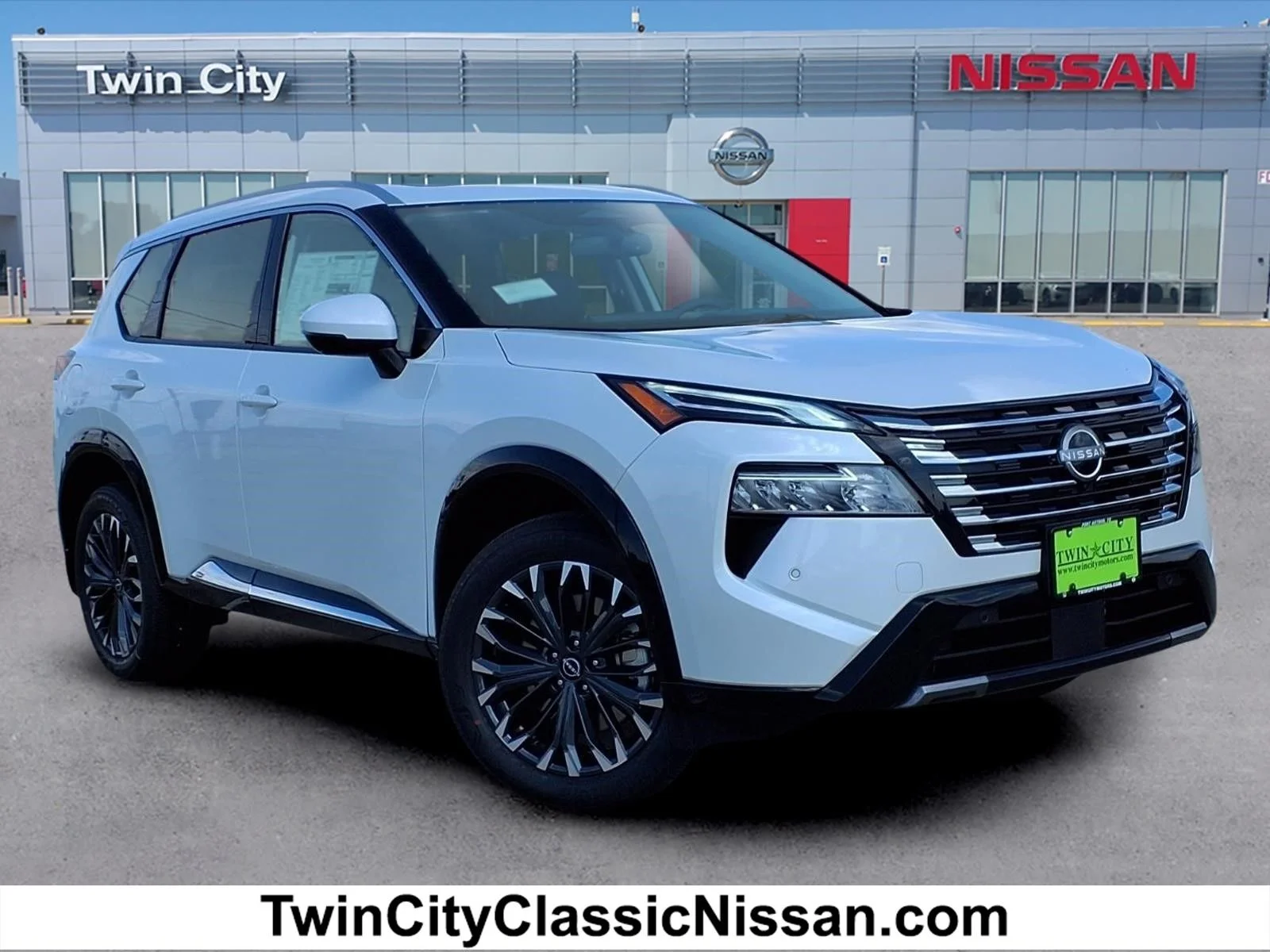 New 2026 White Nissan Platinum image 1