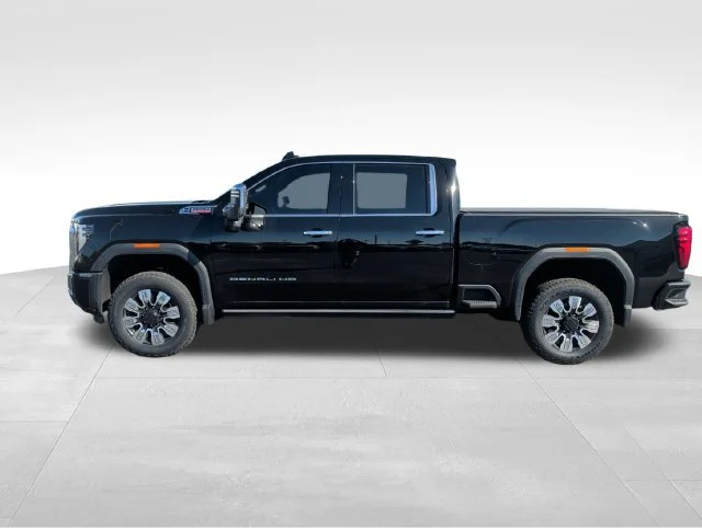 Used 2024 Onyx Black GMC Denali image 2
