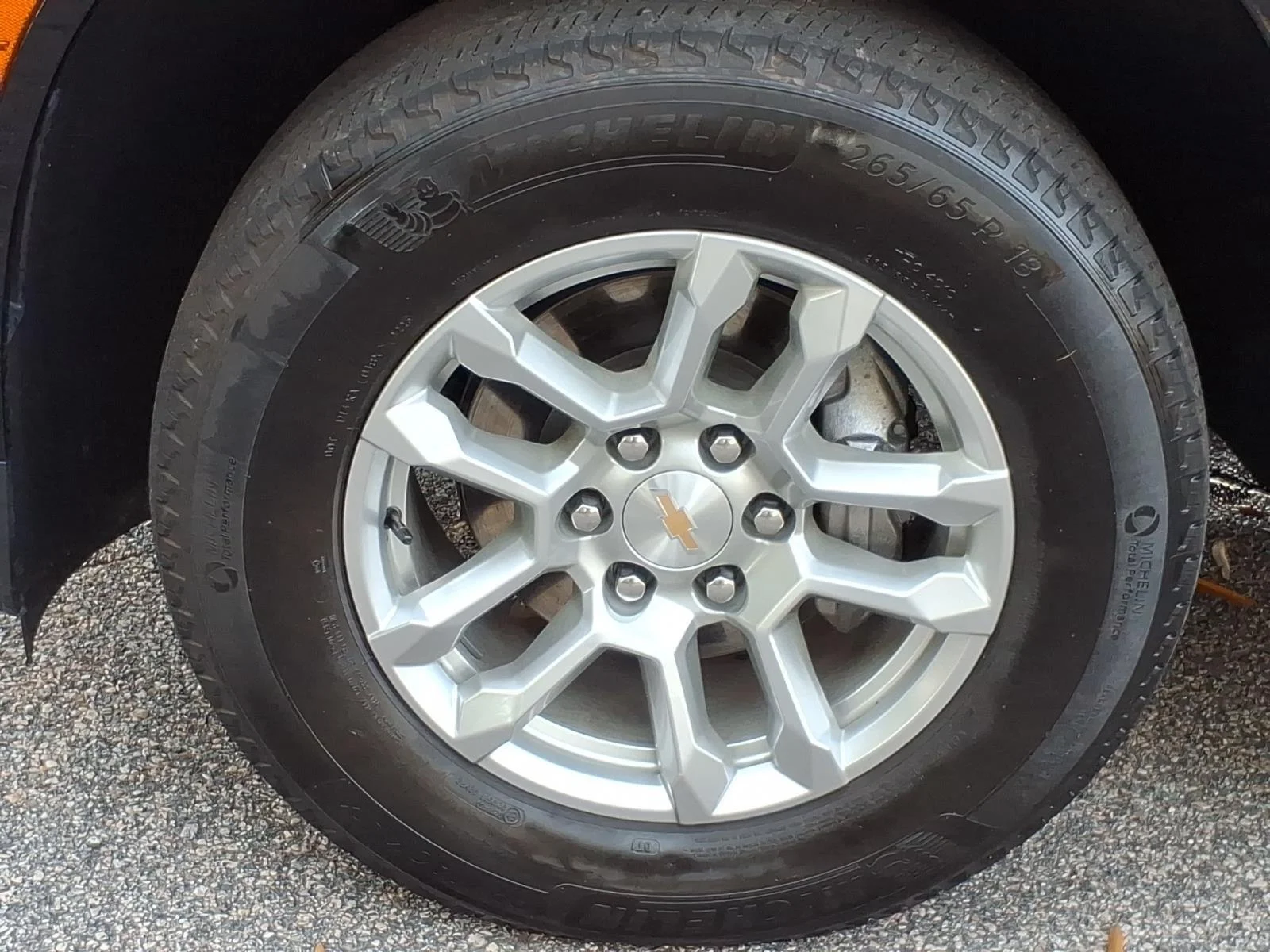 Used 2025 Black Chevrolet LT image 4
