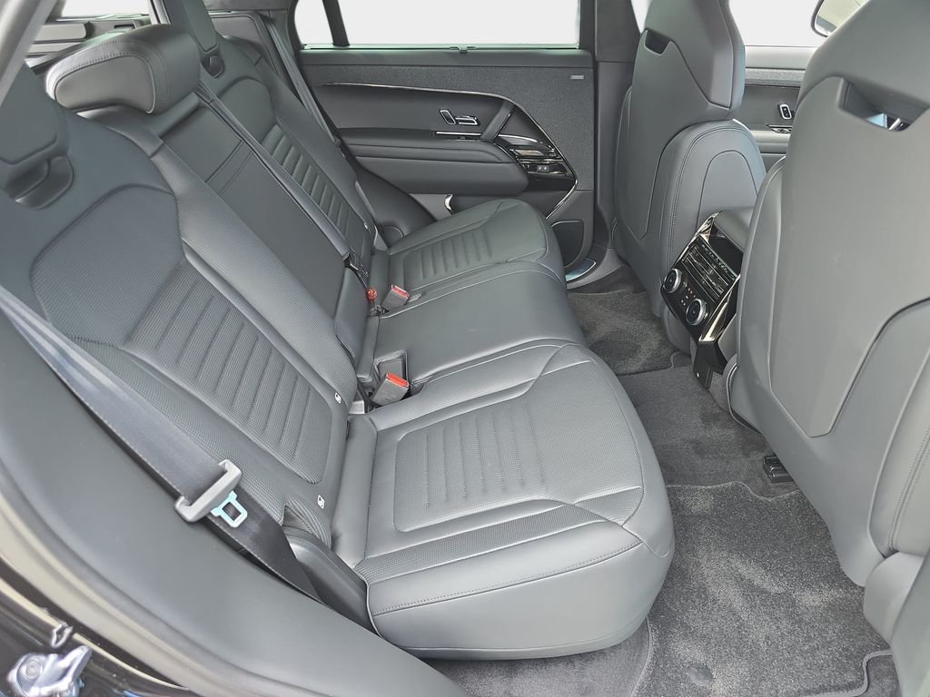 New 2026 Obsidian Black in Gloss Finish Land Rover Autobiography image 11