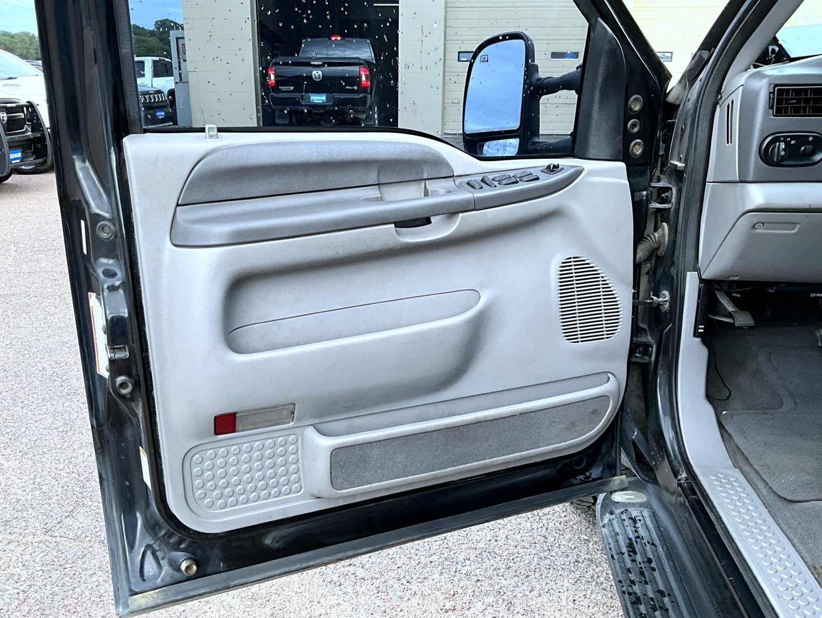 Used 2001 Black Ford XLT image 11