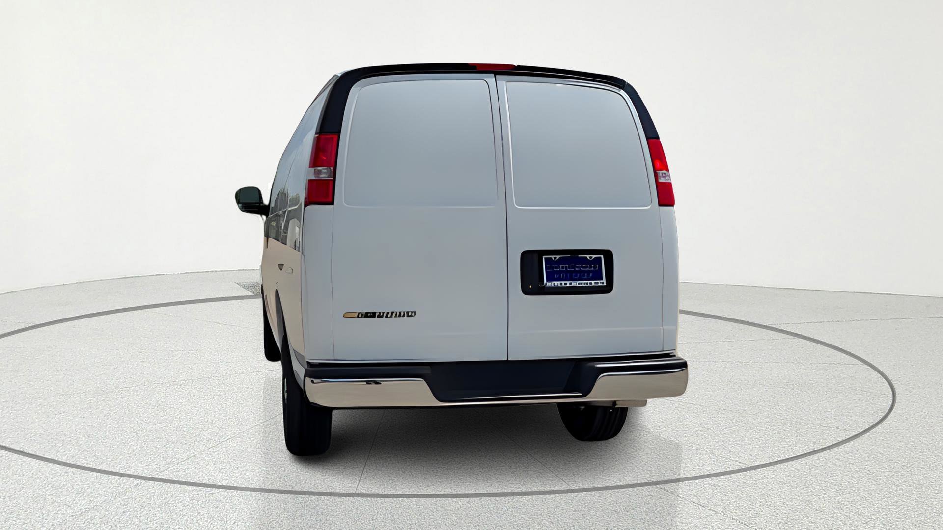 2026 Chevrolet Express Cargo Work Van - Photo 7