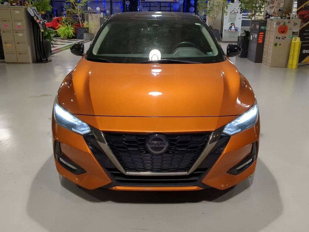 Used 2020 Orange Nissan SR image 3