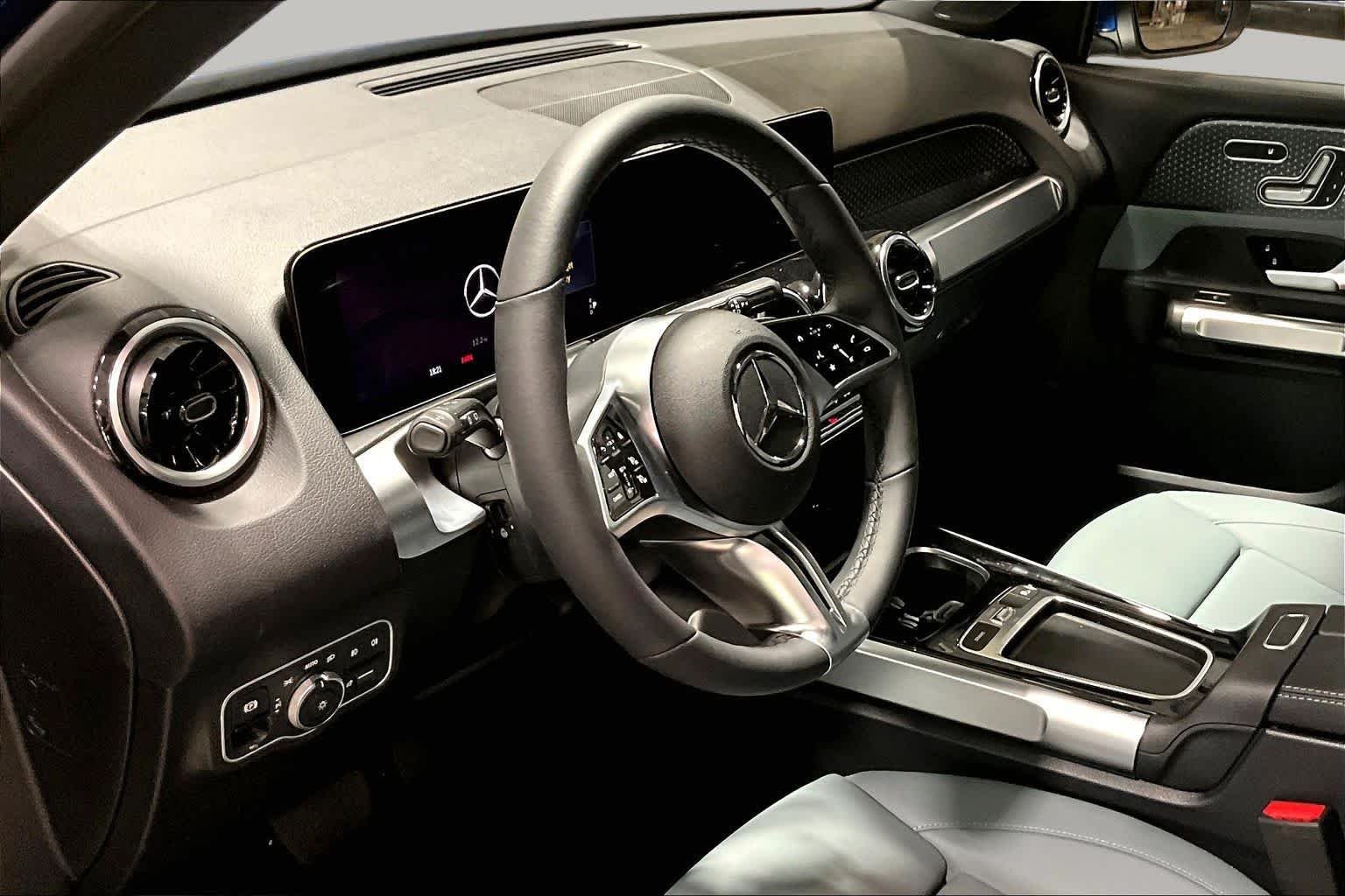 New 2026 Starling Blue Metallic Mercedes-Benz GLB 250 image 10