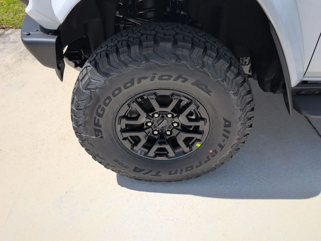 New 2026 White Ford Raptor image 15