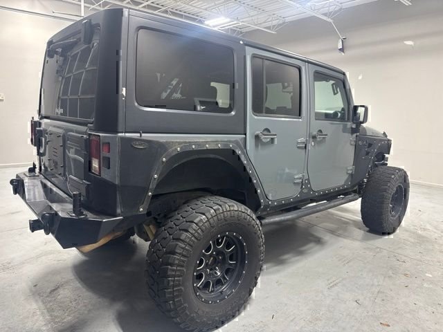 Used 2014 Gray Jeep Unlimited Rubicon image 5