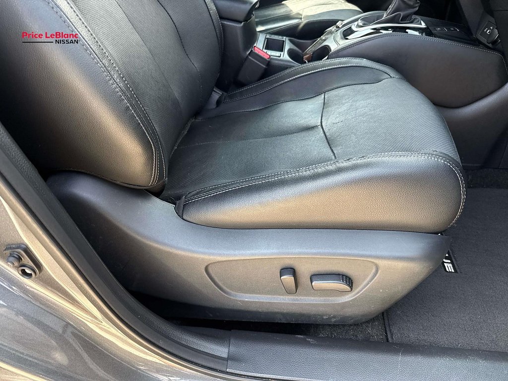 Used 2019 Gun Metallic Nissan SL image 12