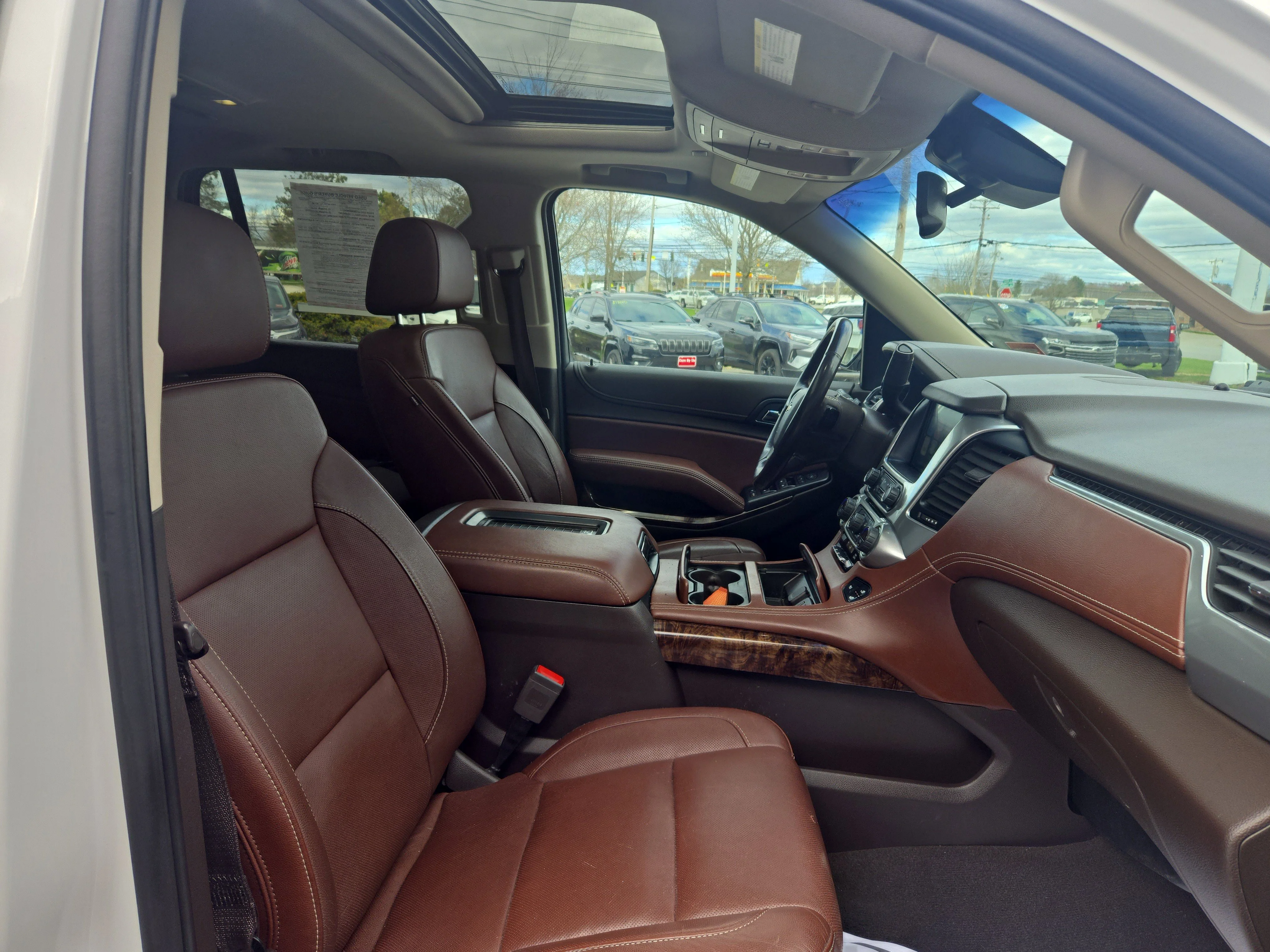 Used 2019 Summit White Chevrolet Premier image 5