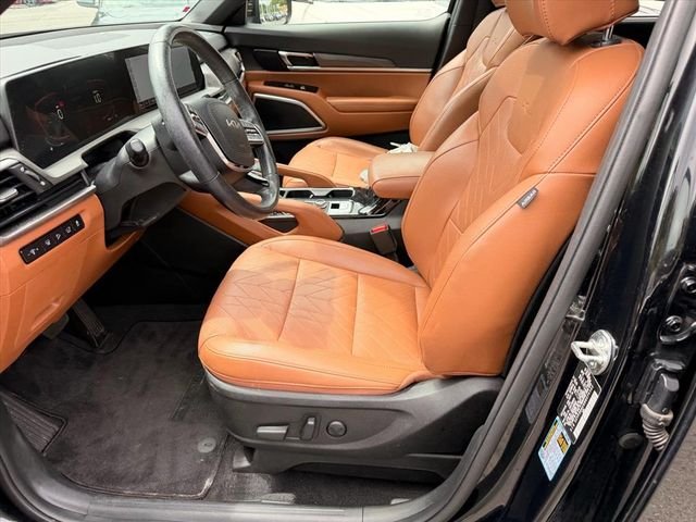 Used 2024 Black Kia EX X-Line image 8