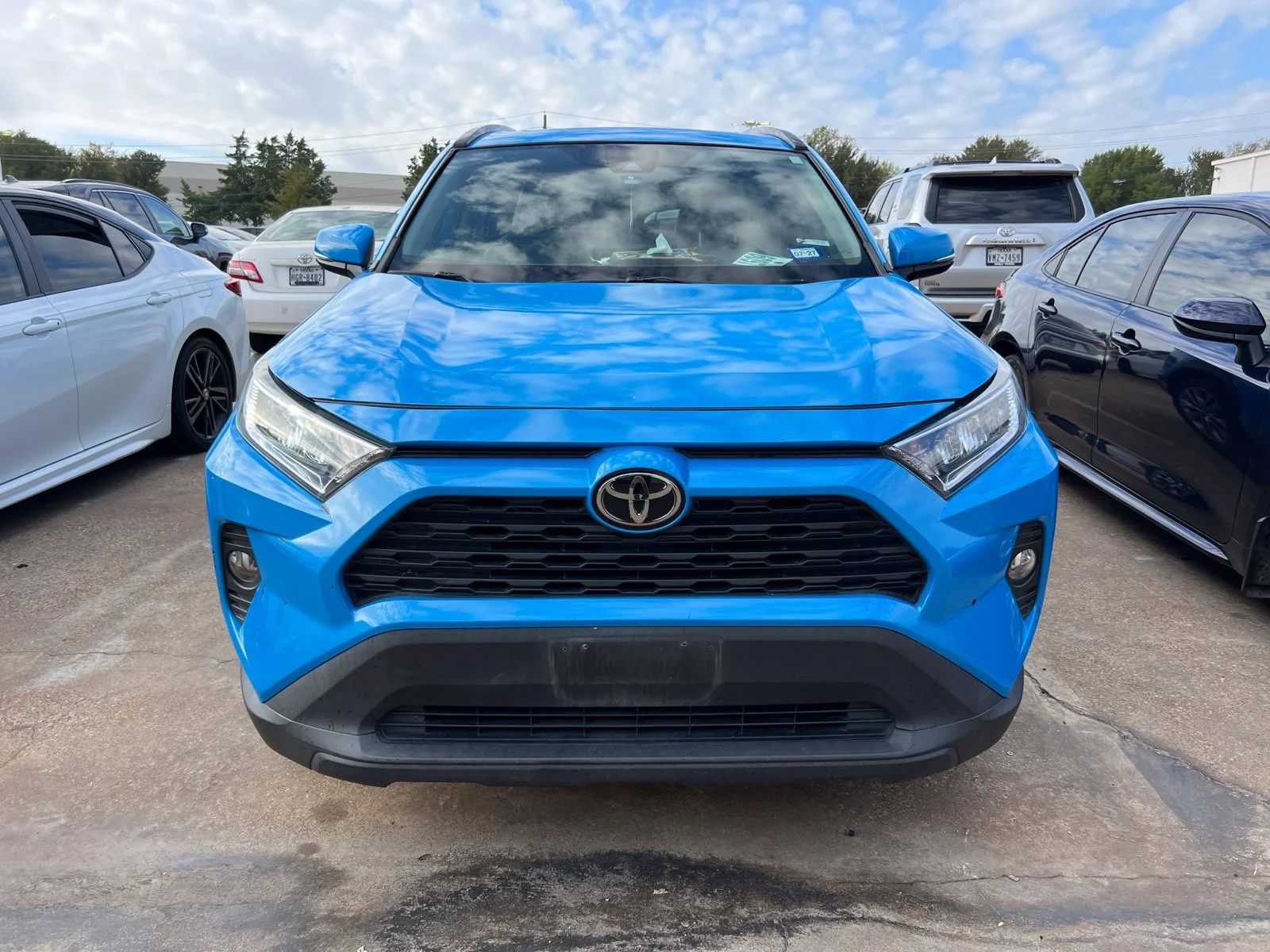 Used 2021 Blue Toyota XLE Premium image 2